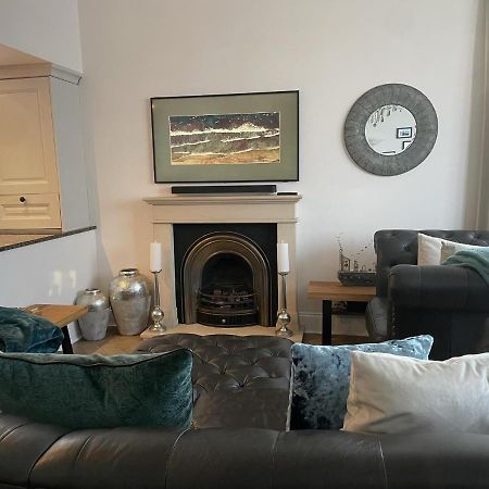 Apartmán Stunning 2-Bed-2Bath Apt In Whitby With Parking Exteriér fotografie