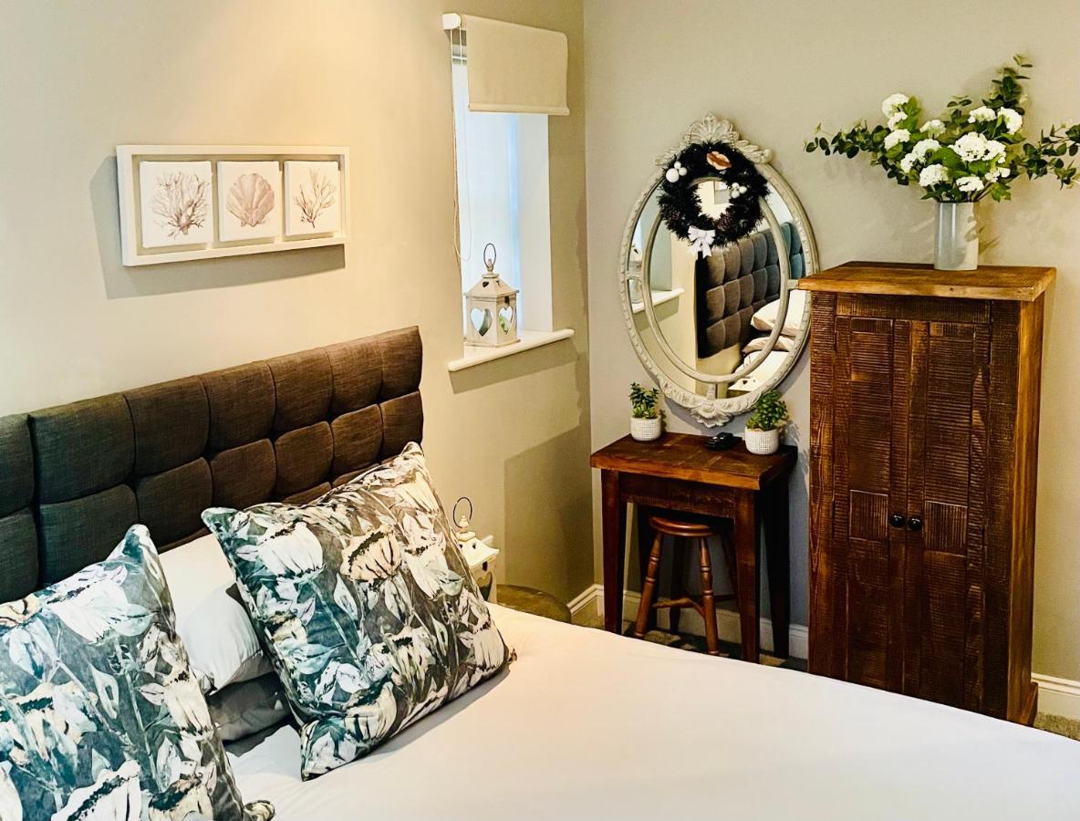Apartmán Stunning 2-Bed-2Bath Apt In Whitby With Parking Exteriér fotografie