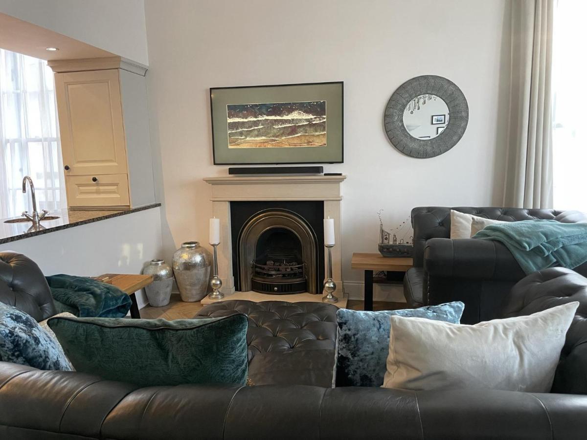 Apartmán Stunning 2-Bed-2Bath Apt In Whitby With Parking Exteriér fotografie
